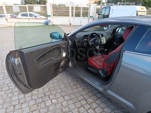 Alfa Romeo Mito · Ano 2011