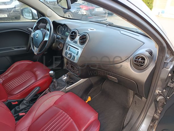 Alfa Romeo Mito · Ano 2011