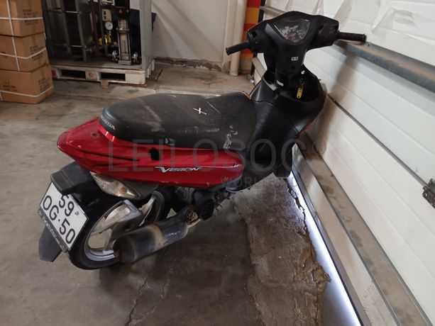 HONDA Vision NSC 110 · Ano 2013