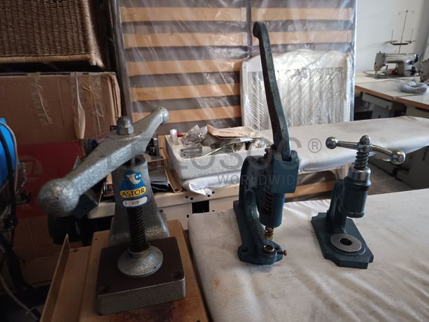 Máquinas de Cravar Molas