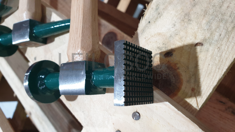 Conjunto martelos chapeiro