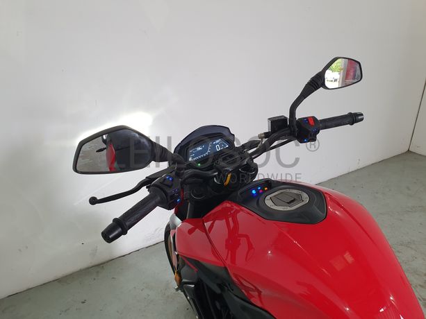 Bajaj Dominar D400 ABS
