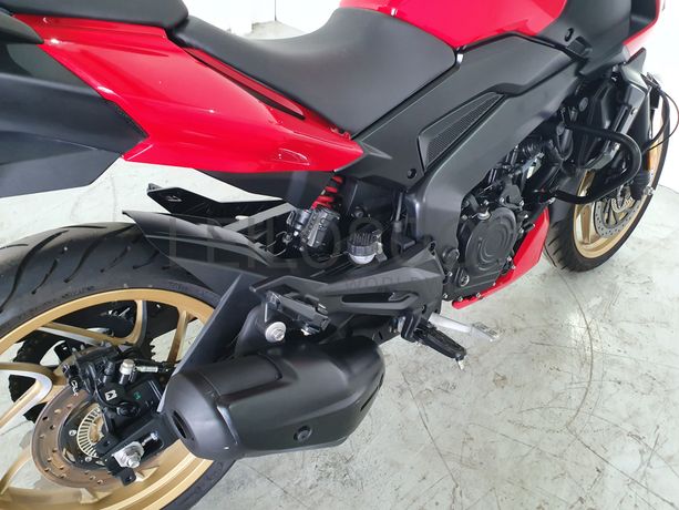 Bajaj Dominar D400 ABS