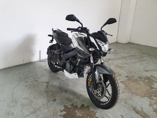 Bajaj Pulsar NS200