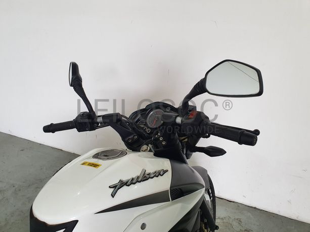 Bajaj Pulsar NS200