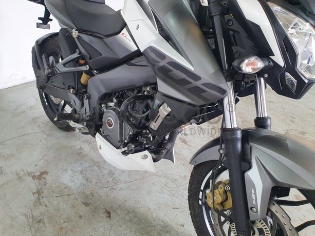 Bajaj Pulsar NS200
