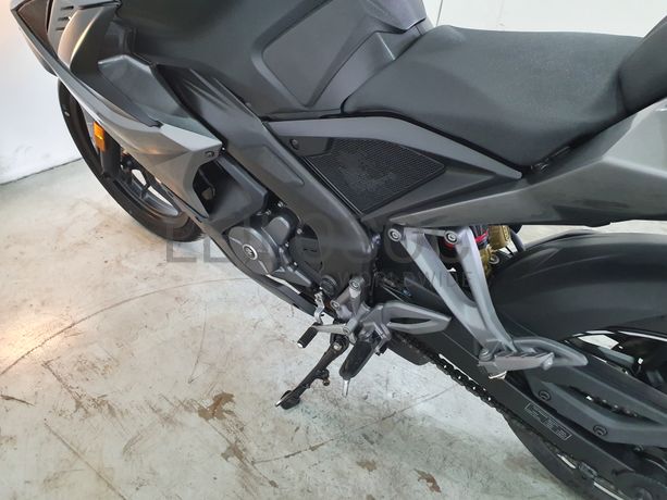 Bajaj Pulsar RS200
