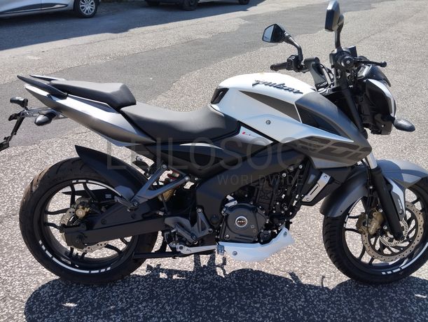Bajaj Pulsar NS 200