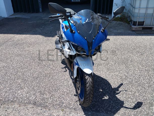 Bajaj Pulsar RS 200