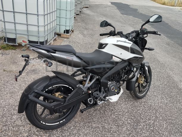 Bajaj Pulsar NS 200