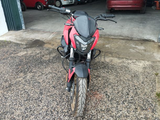 Bajaj Dominar D400 ABS · Ano 2018