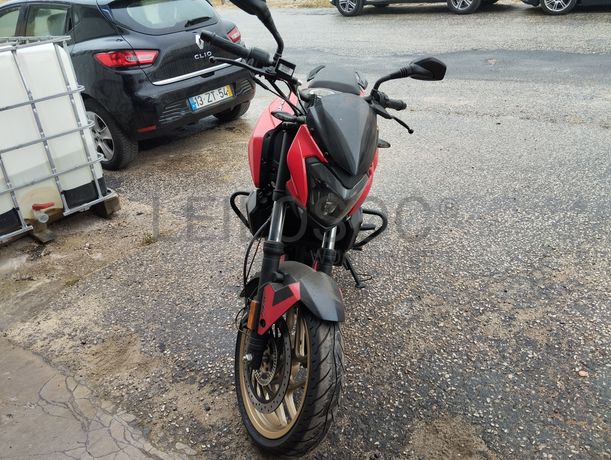 Bajaj Dominar D400 ABS