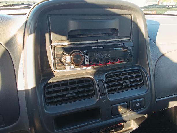 Nissan Pick up · Ano 2003