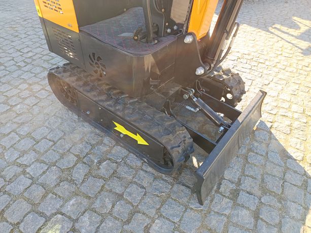 Mini Giratória JPC · Atrelado · Ano 2024