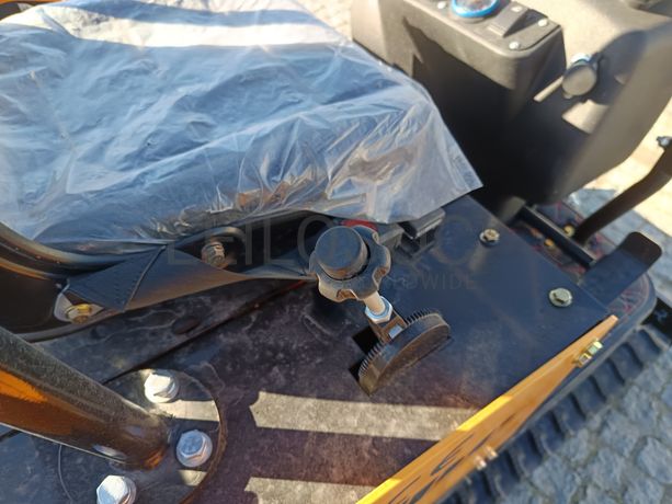 Mini Giratória JPC · Atrelado · Ano 2024