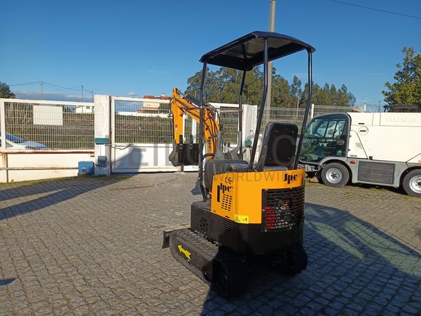 Mini Giratória JPC · Atrelado · Ano 2024