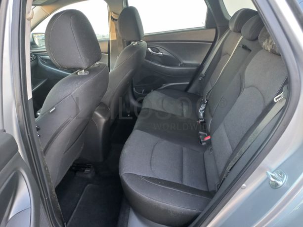 Hyundai i30 · Ano 2021