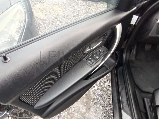 BMW 318 D · Ano 2013