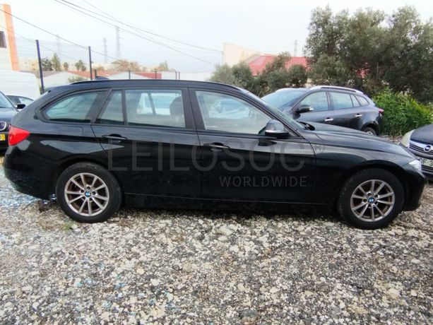 BMW 318 D · Ano 2013