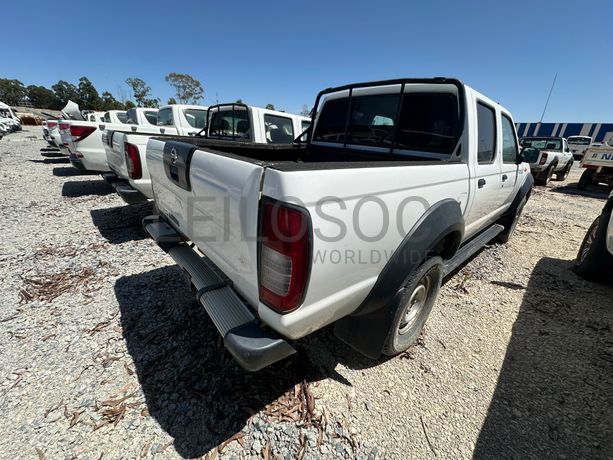 NISSAN HARDBODY 4WD DC
