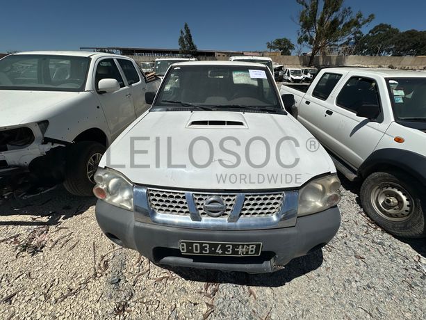 NISSAN HARDBODY 4WD DC