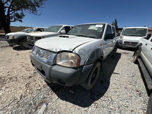 NISSAN HARDBODY 4WD DC