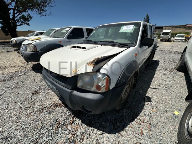 NISSAN HARDBODY 4WD DC