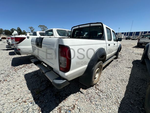 NISSAN HARDBODY 4WD DC