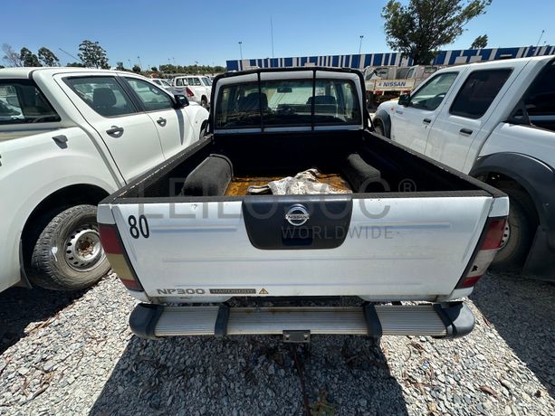 NISSAN HARDBODY 4WD DC