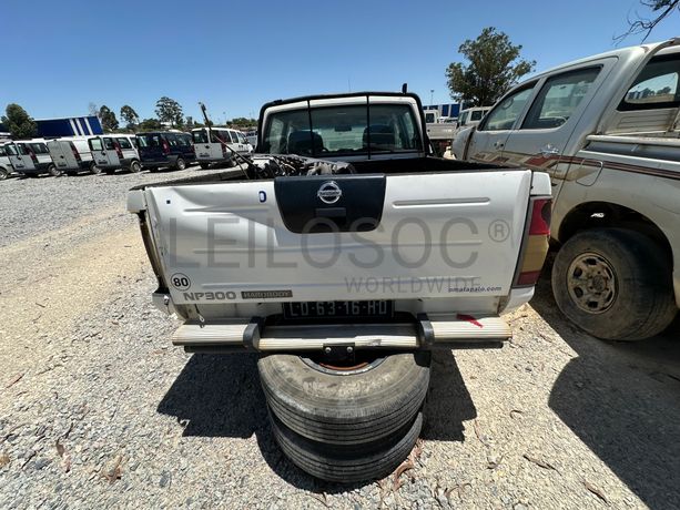 NISSAN HARDBODY 4WD DC