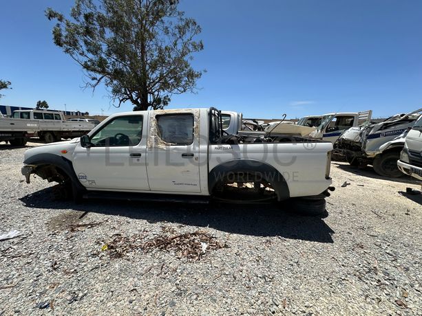 NISSAN HARDBODY 4WD DC