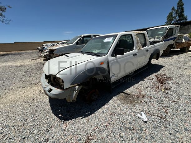 NISSAN HARDBODY 4WD DC
