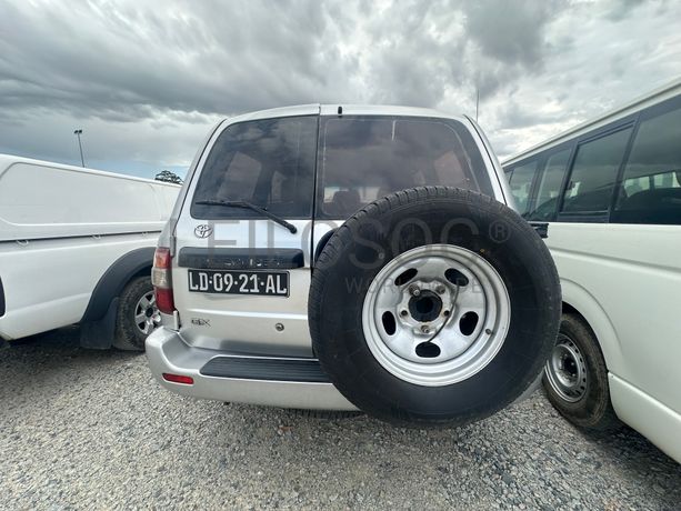 TOYOTA LAND-CRUISER GX