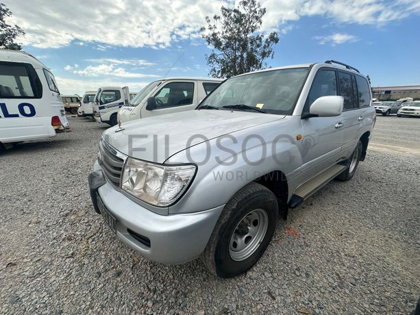 TOYOTA LAND-CRUISER GX