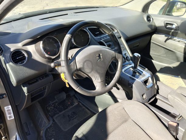 Peugeot 5008 · Ano 2011