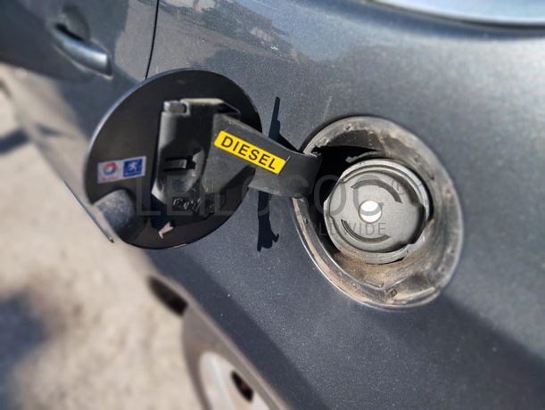 Peugeot 5008 · Ano 2011