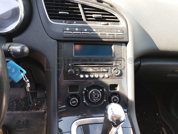 Peugeot 5008 · Ano 2011