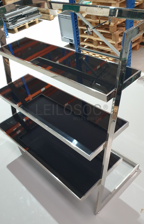 Expositor com 3 prateleiras