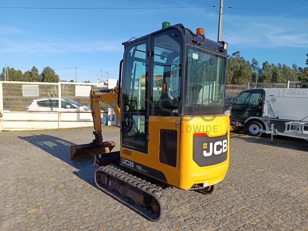 Giratória JCB 16 · Ano 2021