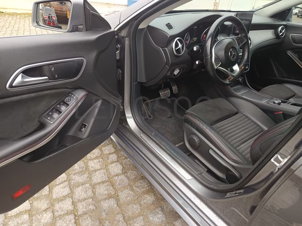 Mercedes-Benz 220 CDI · Ano 2016