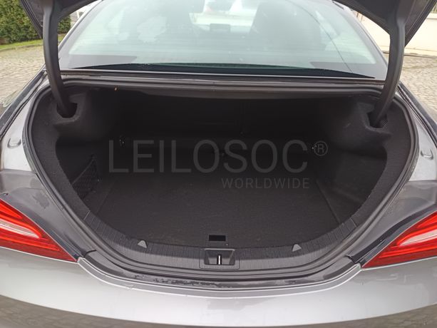 Mercedes-Benz 220 CDI · Ano 2016