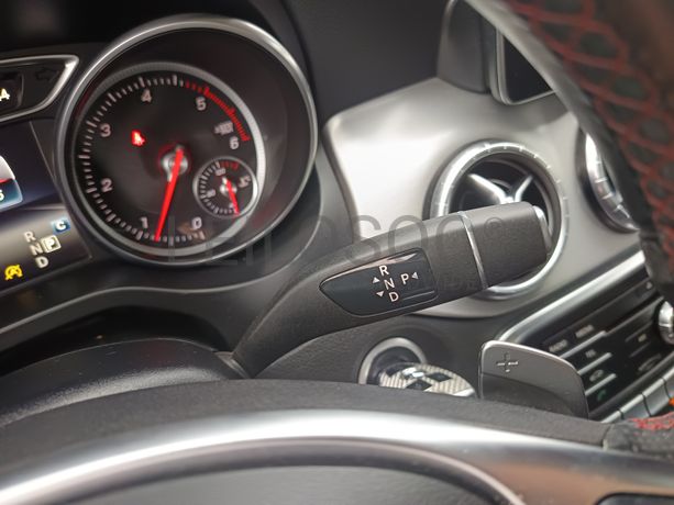 Mercedes-Benz 220 CDI · Ano 2016