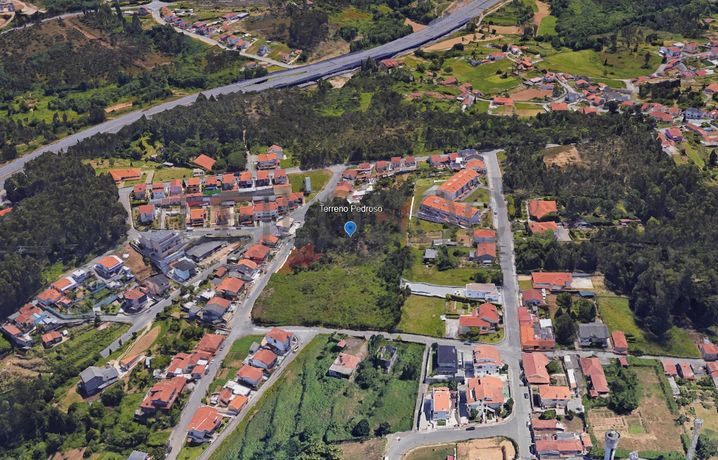 Terreno com 8.950 m² · Vila Nova de Gaia