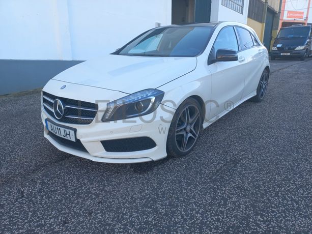 Mercedes-Benz A 180 · Ano 2014