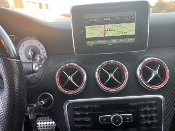 Mercedes-Benz A 180 · Ano 2014