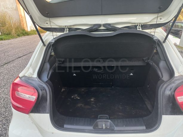 Mercedes-Benz A 180 · Ano 2014