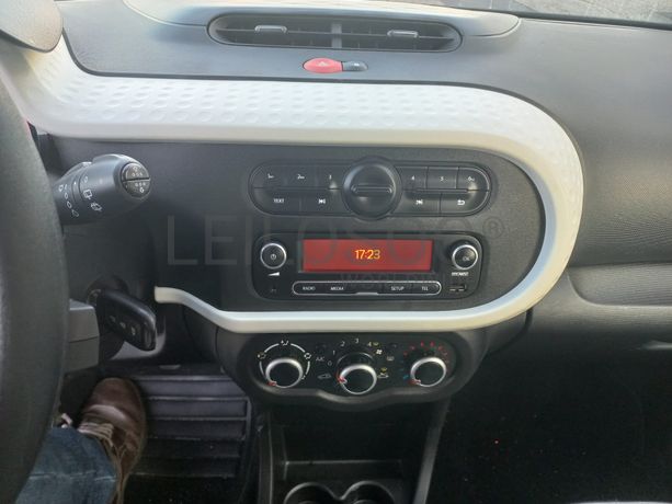 Renault Twingo · Ano 2018