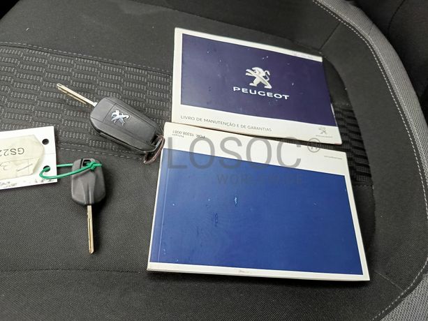 Peugeot 308 · Ano 2016