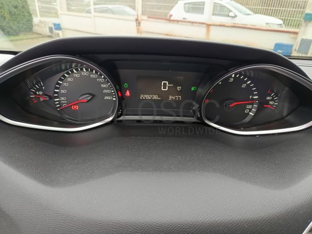 Peugeot 308 · Ano 2016