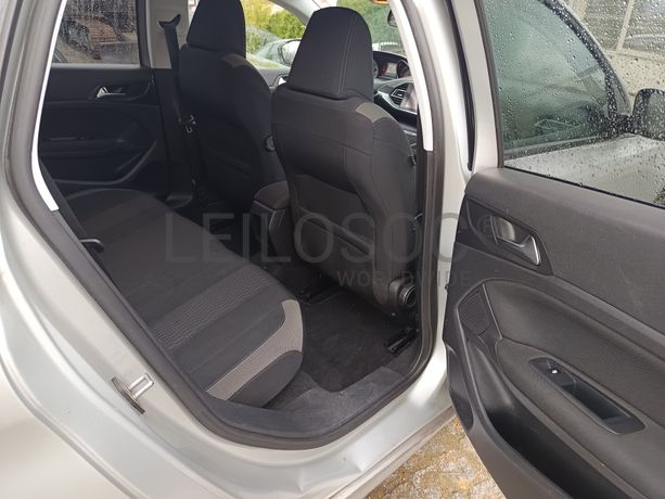 Peugeot 308 · Ano 2016